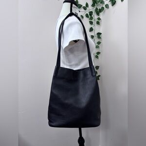 Kattee Elegant Black Leather Shoulder Tote Bucket Bag with Feet